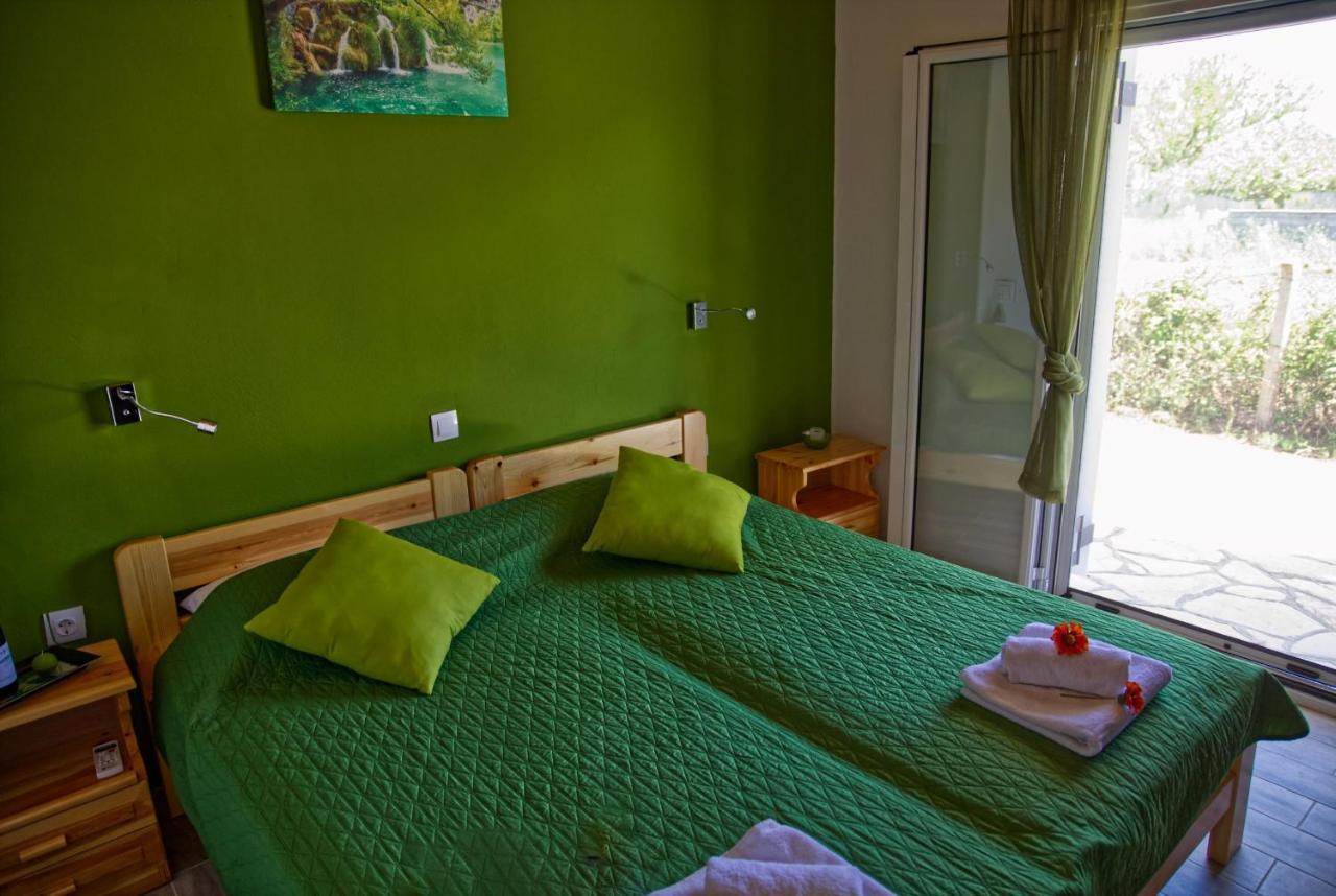 Villa Riviera Ájos Jeórjos Eksteriør bilde