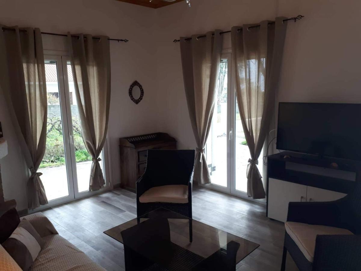 Villa Riviera Ájos Jeórjos Eksteriør bilde