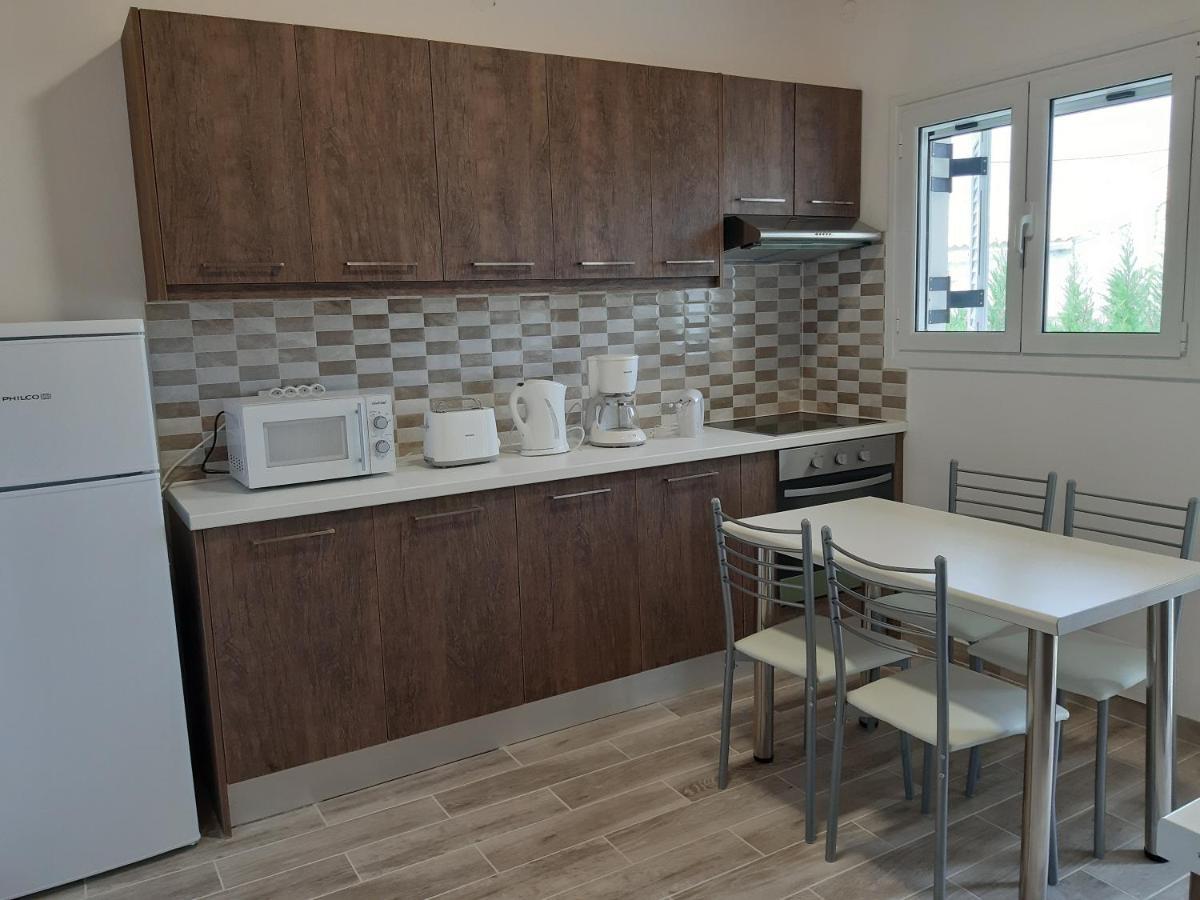 Villa Riviera Ájos Jeórjos Eksteriør bilde